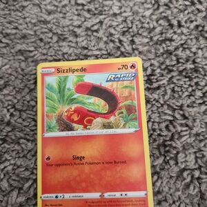 Pokemon - Sizzlipede - 047/264 - REVERSE HOLO - FUSION STRIKE -NM/M -New